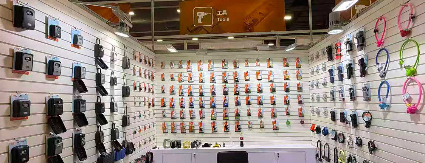 Wholesale security lock factory showroom booth, heavy-duty combination key lock box and padlock display for trade show supplier.