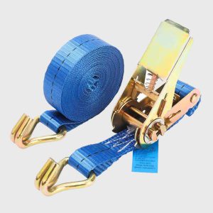 Wholesale heavy-duty blue ratchet tie down strap, industrial polyester cargo lashing belt with safety tag and double J-hooks for truck factory supplier.